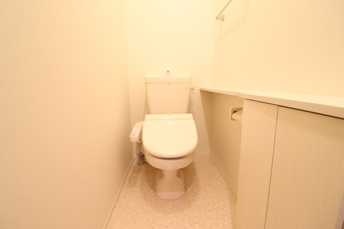 物件内観写真13　(トイレ)