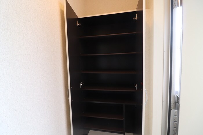 物件内観写真14　(靴箱)