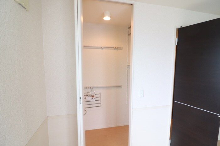 物件内観写真17　(収納)