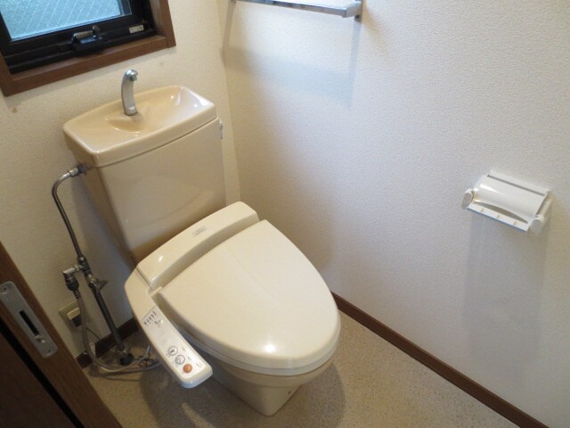 物件内観写真9　(トイレ)