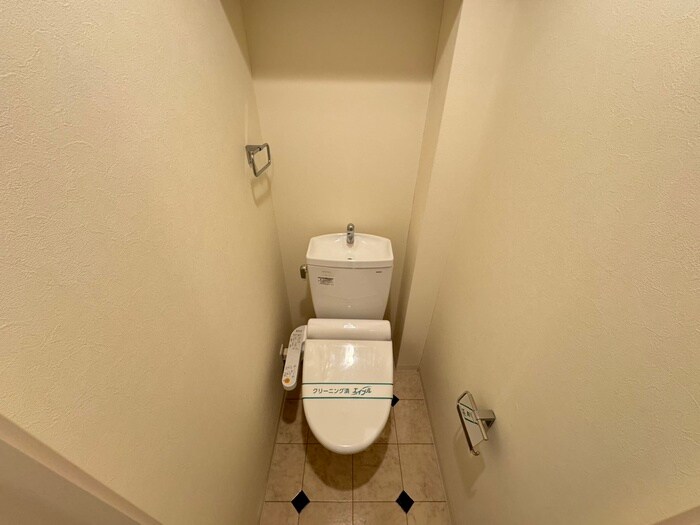 物件内観写真10　(トイレ)