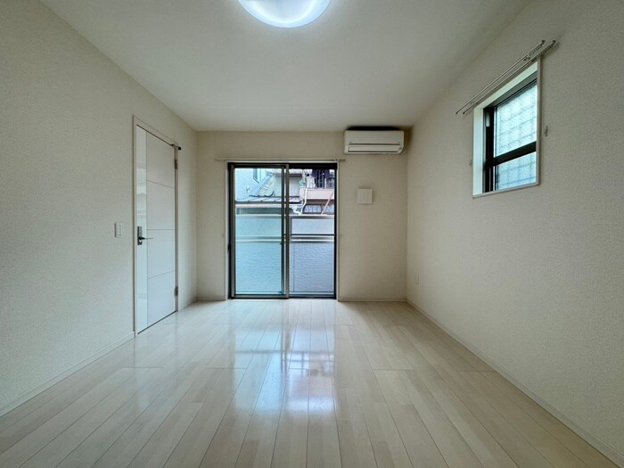 物件内観写真12　(居室)