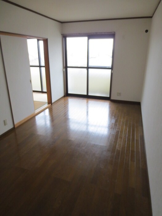 物件内観写真8　(居室)