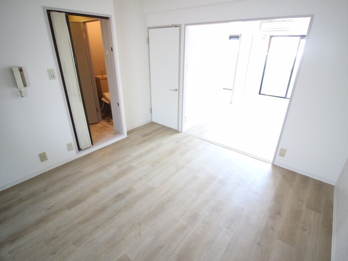 物件内観写真13　(居室)