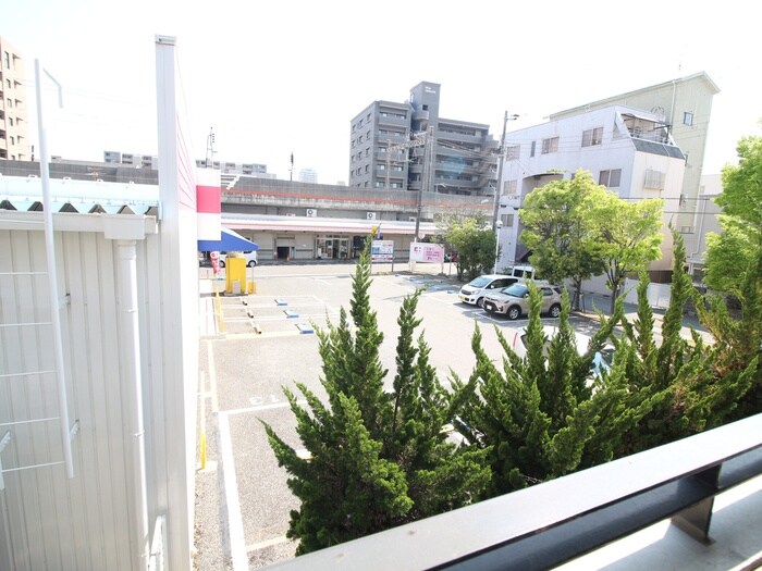 物件内観写真21　(室内からの展望)