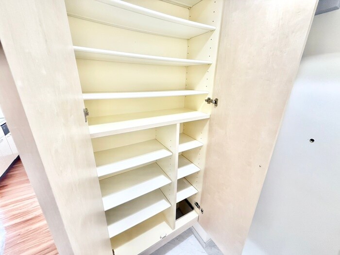 物件内観写真19　(収納)