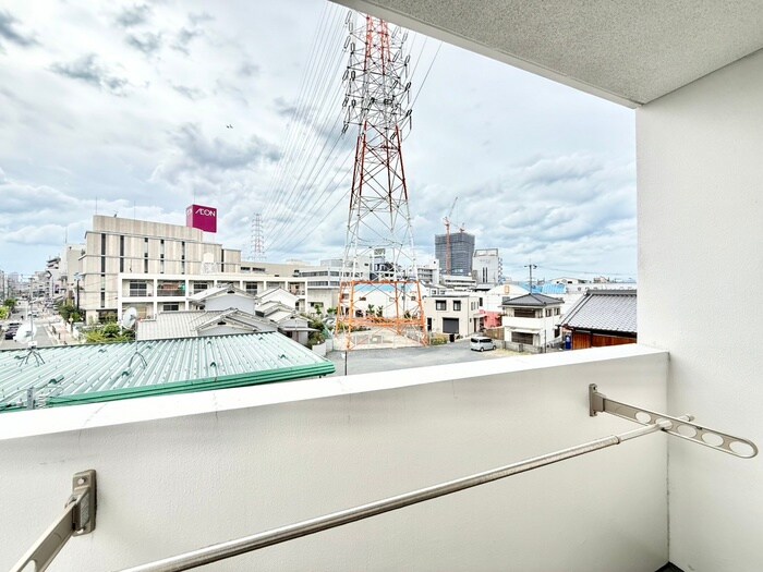 物件内観写真21　(室内からの展望)