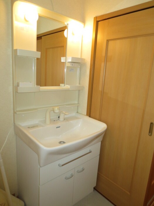 物件内観写真10　(洗面)