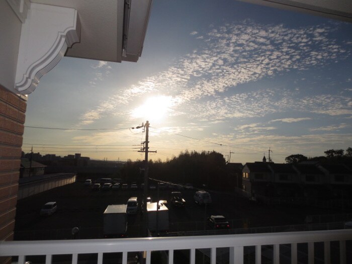 物件内観写真15　(室内からの展望)