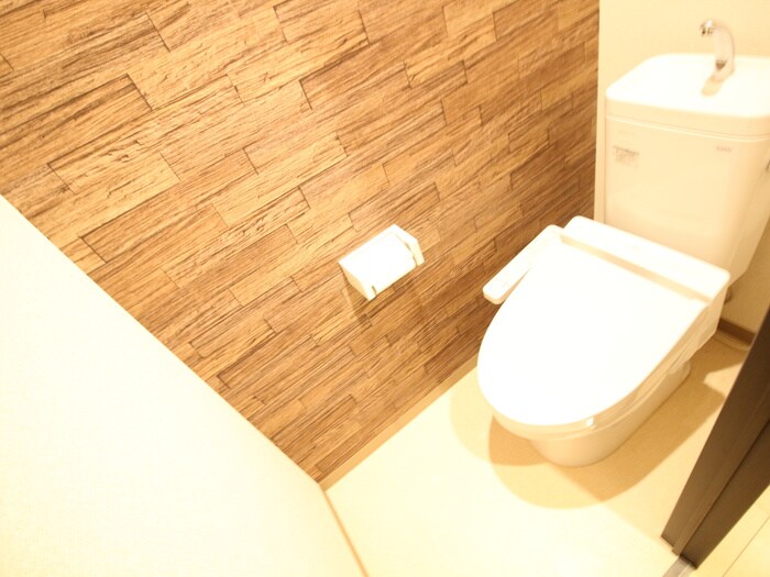 物件内観写真9　(トイレ)