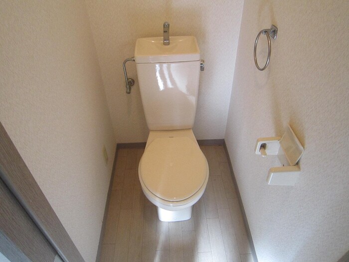 物件内観写真11　(トイレ)