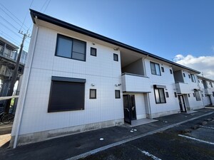 ハイツファミールＡ棟外観写真