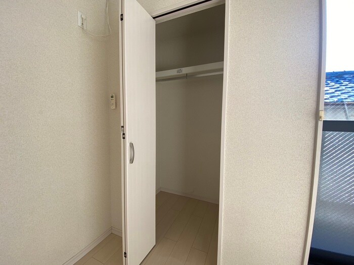 物件内観写真12　(収納)