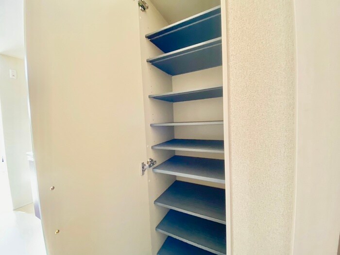 物件内観写真13　(靴箱)