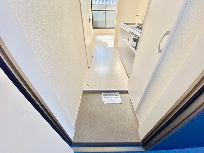 物件内観写真18　(玄関)