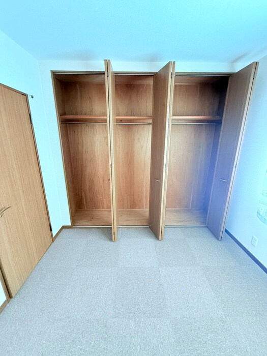 物件内観写真11　(収納)