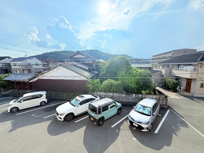 物件内観写真18　(室内からの展望)