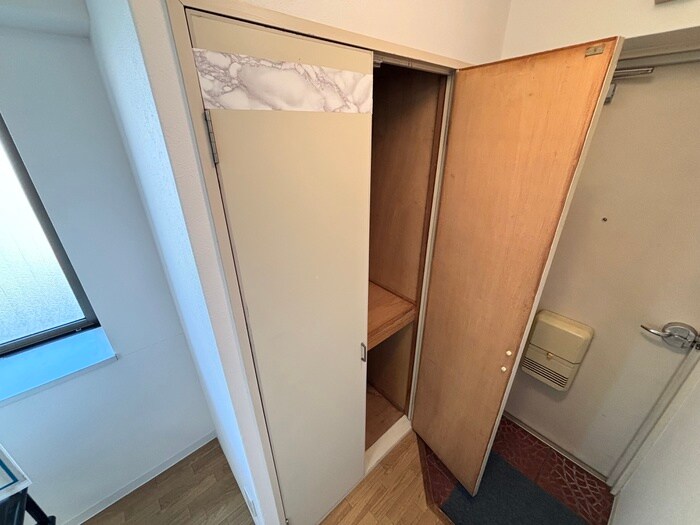 物件内観写真16　(収納)