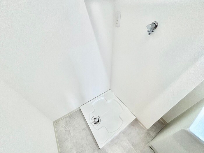 物件内観写真15　(洗濯機置場)