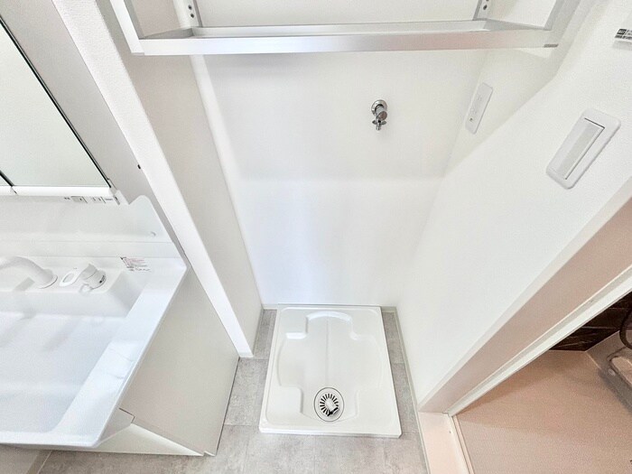 物件内観写真15　(洗濯機置場)