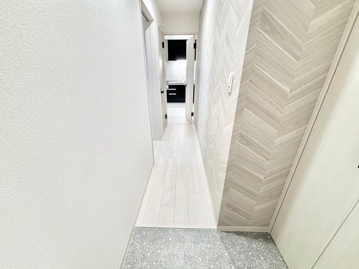 物件内観写真17　(玄関)
