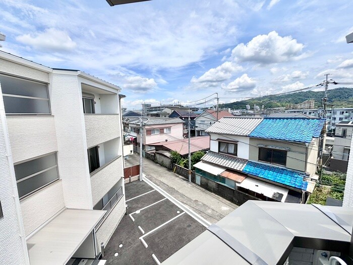 物件内観写真22　(室内からの展望)