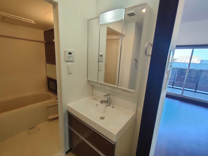 物件内観写真11　(洗面)