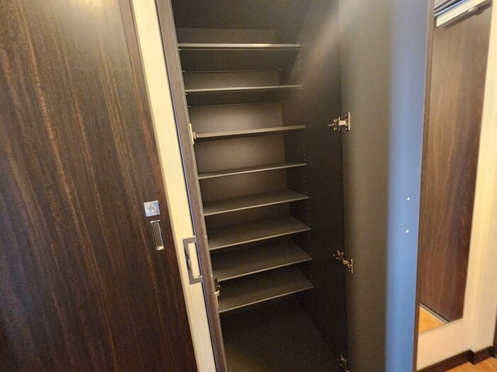 物件内観写真17　(靴箱)