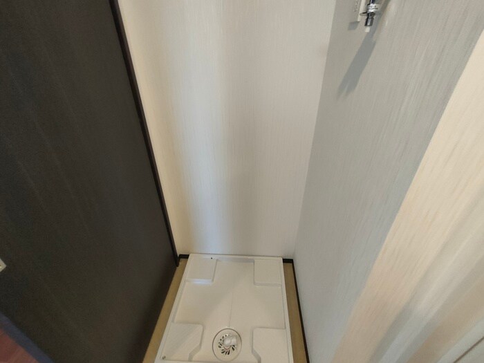 物件内観写真17　(洗濯機置場)