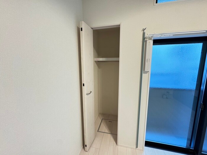 物件内観写真12　(収納)