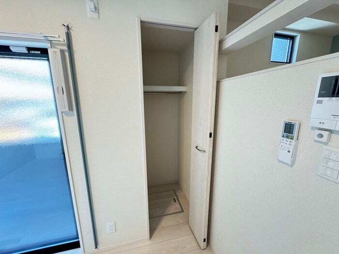 物件内観写真12　(収納)