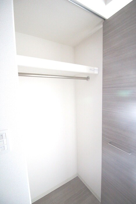 物件内観写真16　(収納)
