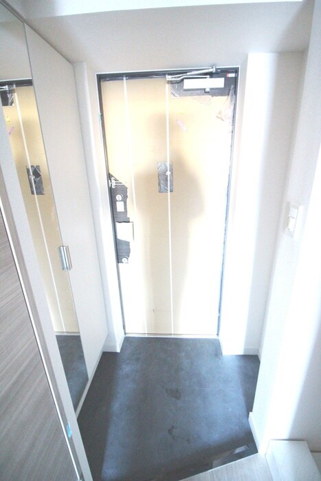物件内観写真17　(玄関)
