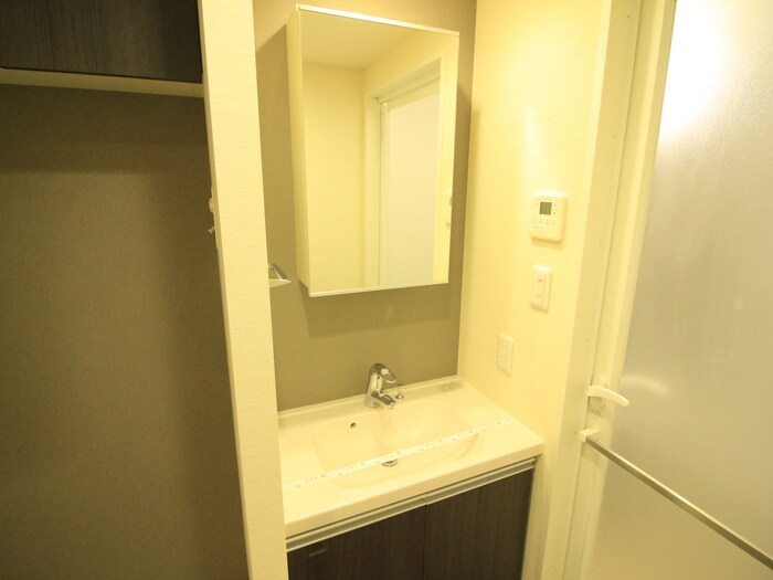 物件内観写真11　(洗面)