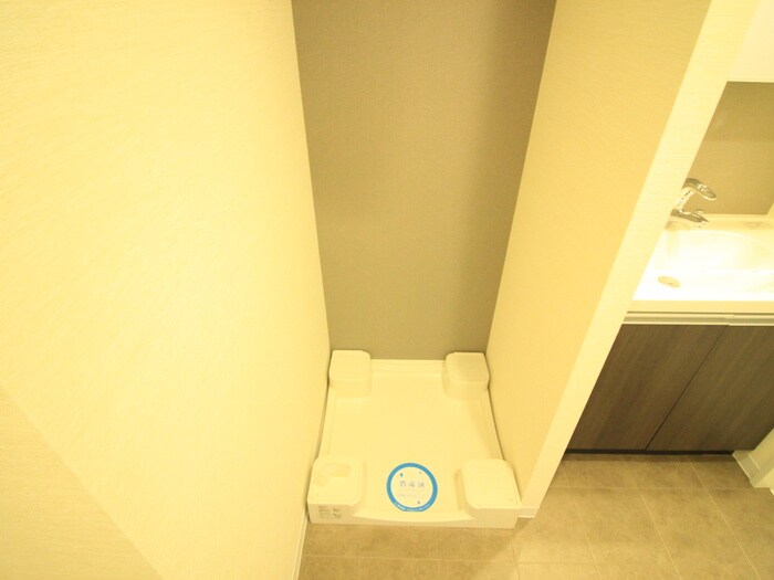 物件内観写真12　(洗濯機置場)