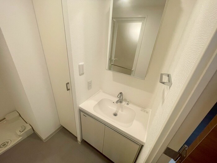 物件内観写真13　(洗面)