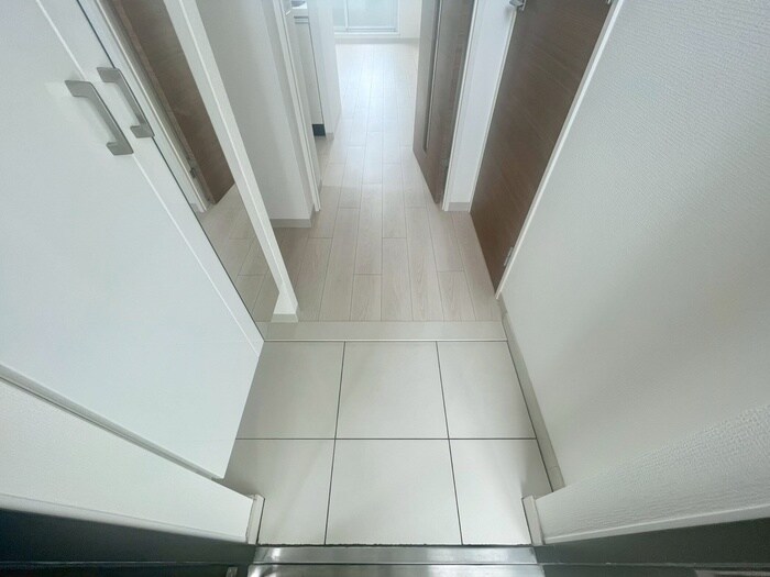 物件内観写真21　(玄関)