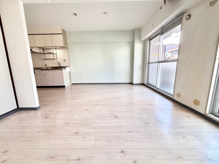 物件内観写真8　(居室)