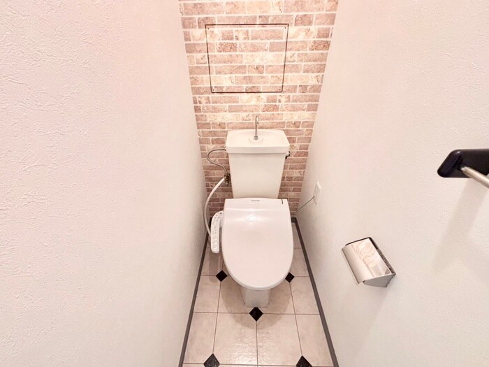 物件内観写真16　(トイレ)