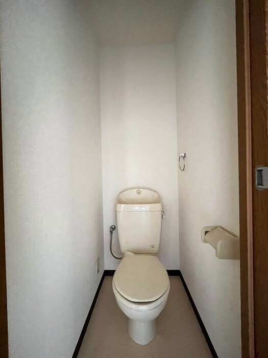 物件内観写真14　(トイレ)