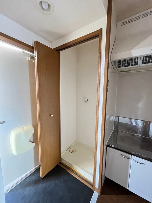 物件内観写真15　(洗濯機置場)