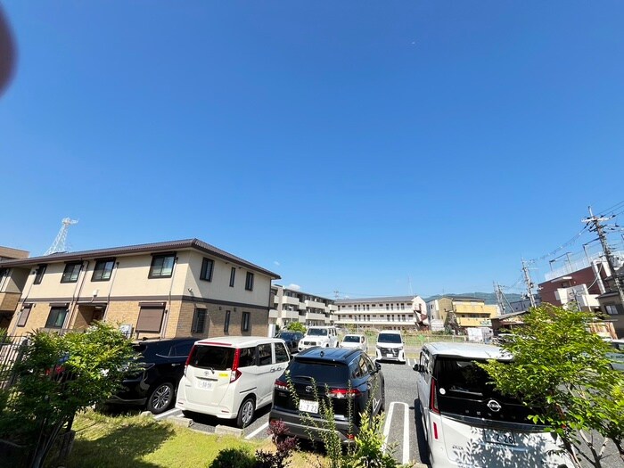 物件内観写真12　(室内からの展望)