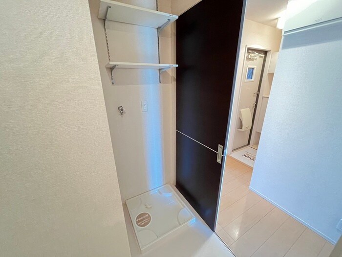 物件内観写真19　(洗濯機置場)