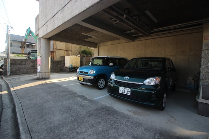 物件外観写真6　(駐輪場)