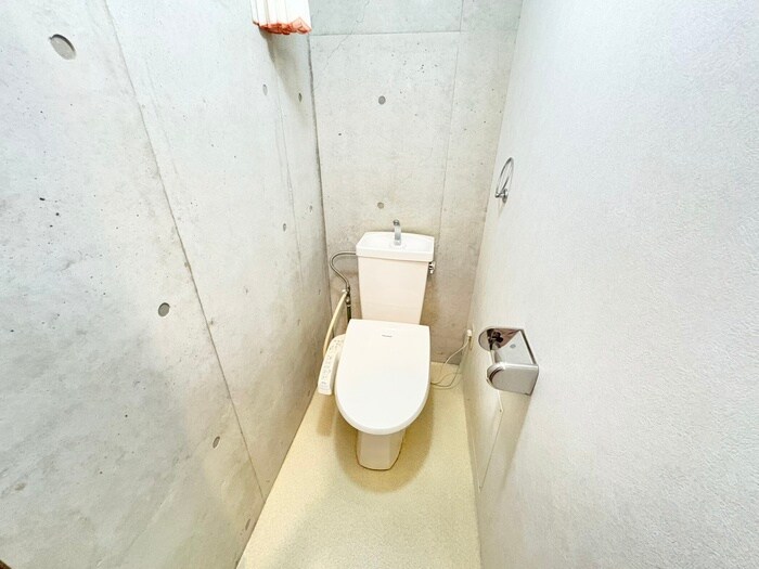 物件内観写真11　(トイレ)