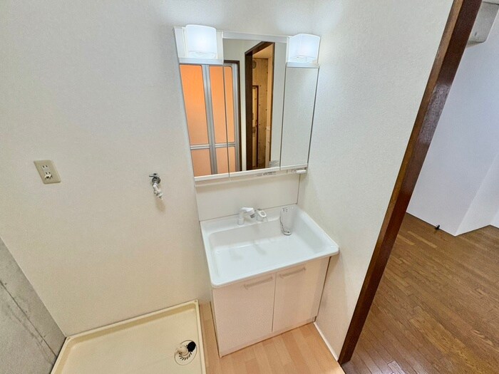 物件内観写真12　(洗面)