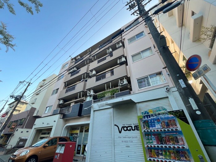 秀和ハイツＢ棟の物件外観写真