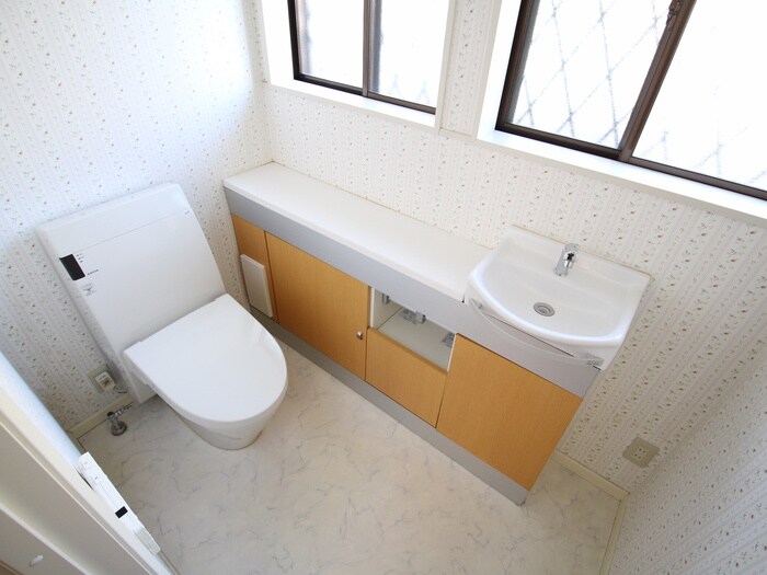 物件内観写真14　(トイレ)