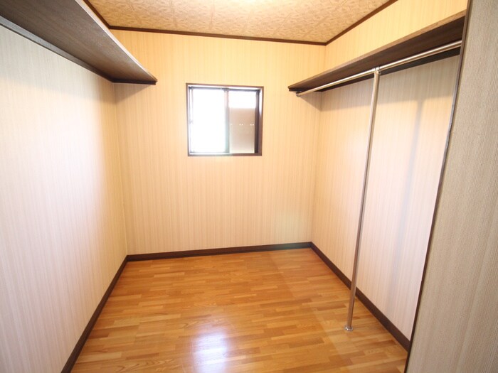 物件内観写真21　(収納)