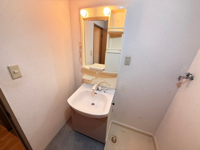 物件内観写真9　(洗面)